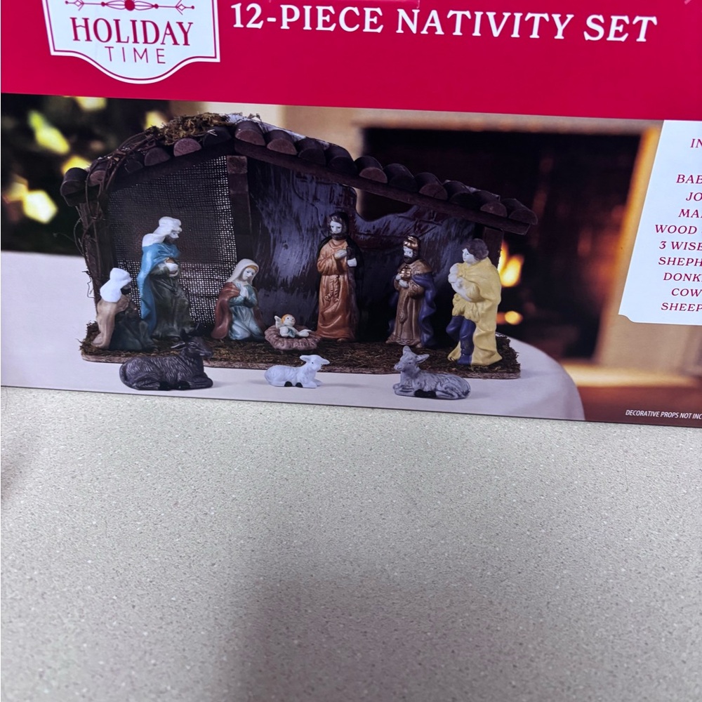 Holiday Time 12-Piece Nativity Set - Multicolor. New.